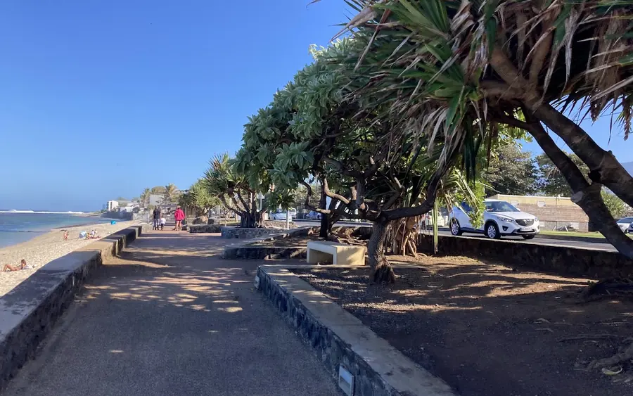 Le front de mer, Saint-Pierre